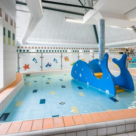 Roompot Landgoed Het Grote Zand Hooghalen 外观 照片